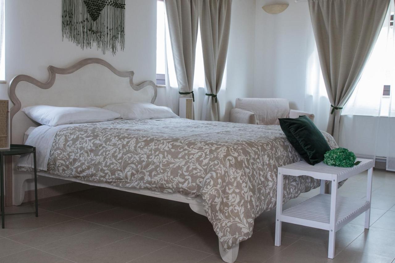 Bed and Breakfast Ych-Le Grotte Di Sileno Кастелланета Екстер'єр фото